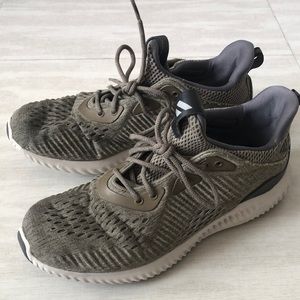 Adidas Alpha bounce sneakers/ size 8 W